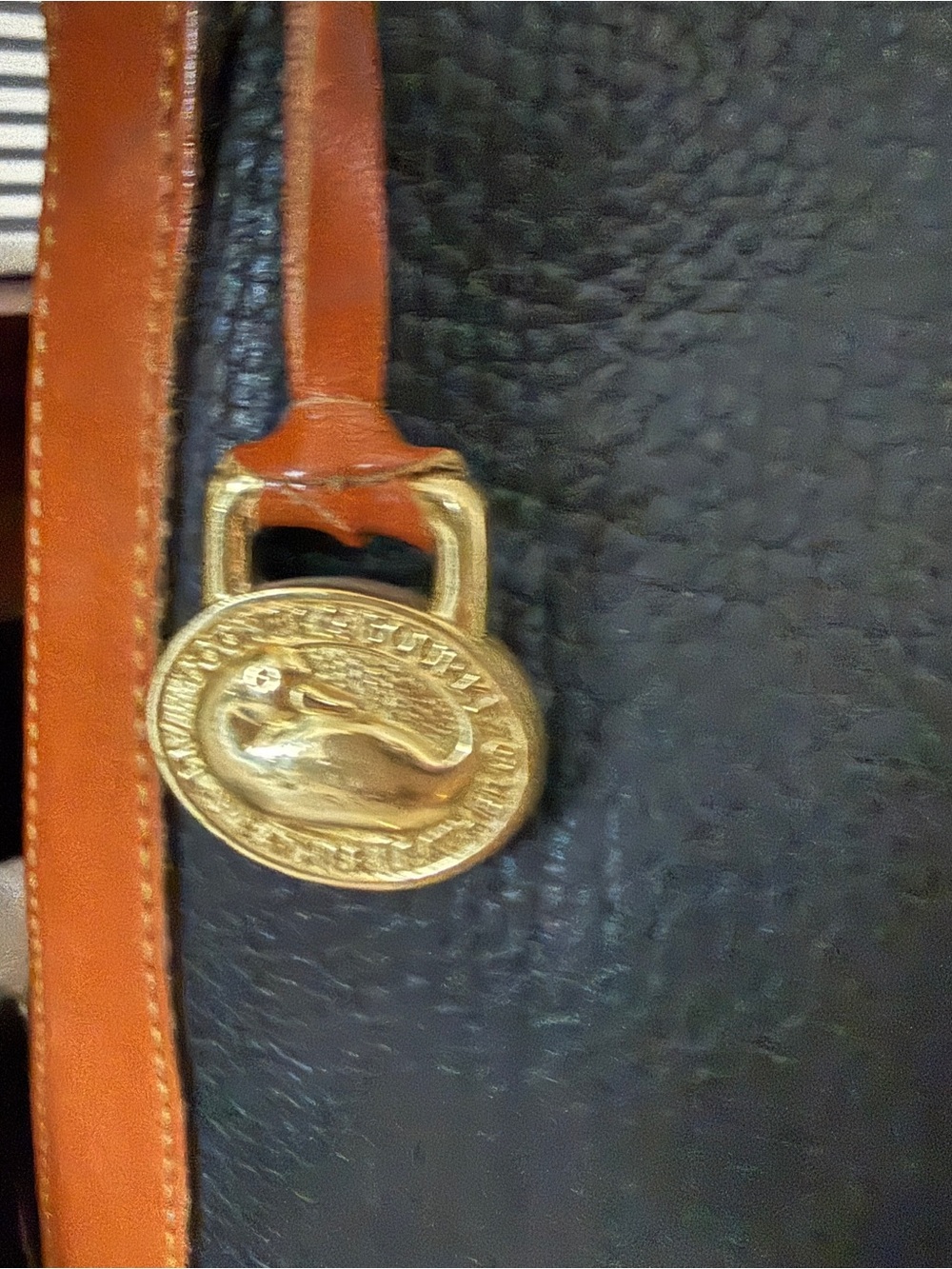 Vintage Dooney & Bourke AWL Leather Black & Tan Bucket Bag with Matching Wallet - Picture 6 of 14